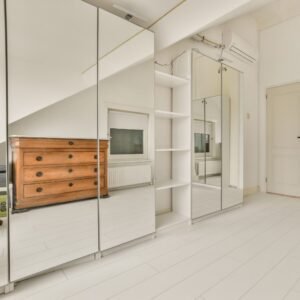 Kitchen & wardrobes